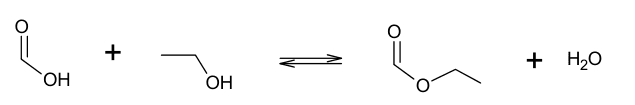 Équation de l'estérification en formules topologiques : l'acide méthanoïque, un carbone doublement lié à un O et lié à un OH, plus l'éthanol, une chaîne de deux carbones terminée par OH, donnent, par une double flèche d'équilibre, le méthanoate d'éthyle, un carbone doublement lié à un O et relié par un O à une chaîne de deux carbones, plus H₂O.